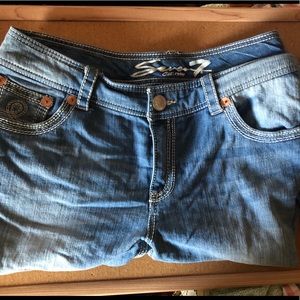 2 PAIR OF DENIM BLUE JEANS